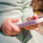 Гаджеты вызывают тревожность и агрессию у детей 6-10 лет - исследование на 300 000 детей
